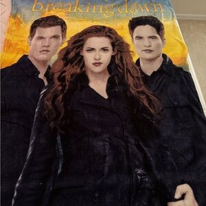 Breaking Dawn Twilight Saga Plush Throw Blanket